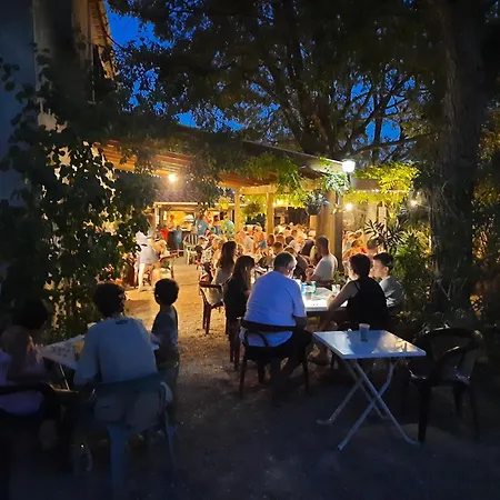 مكان تخييم Le Pontet Saint-Martin-dʼArdèche